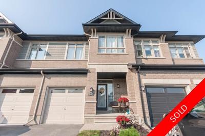 302 Ballinville Circle, Riverside South, Ottawa, 2 Storey, Row Unit, Richcraft Townhouse for sale: 3 bedroom